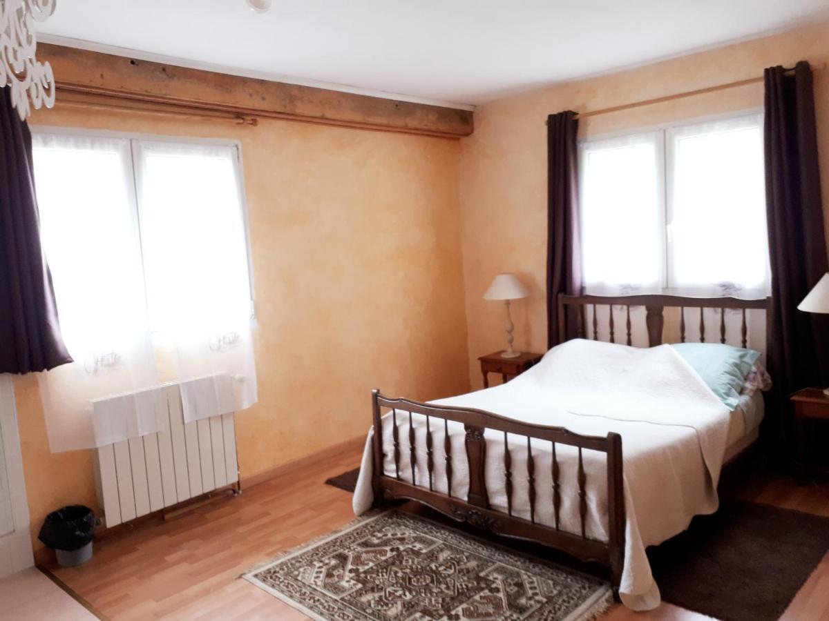 Chambres D'Hotes La Noyeraie Izeron Esterno foto